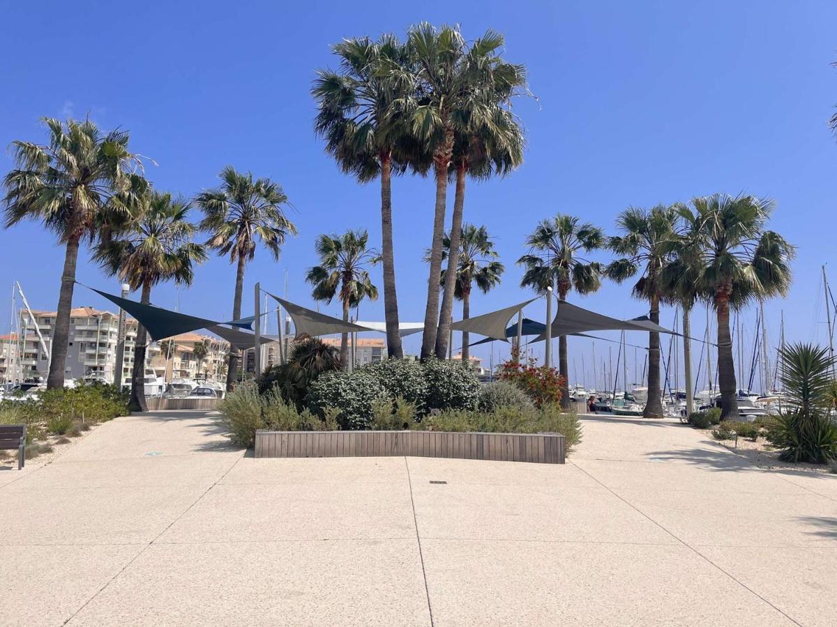 Appartement 2P, 4 Couchages, Terrasse Et Salon De Jardin A 200M De La Plage, Frejus - Fr-1-226A-22 Luaran gambar